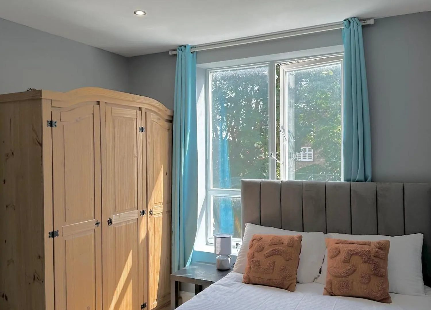 Luxury Private Room In Central London